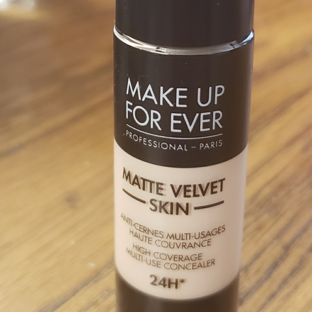 Make Up For Ever Matte Velvet Skin Concealer